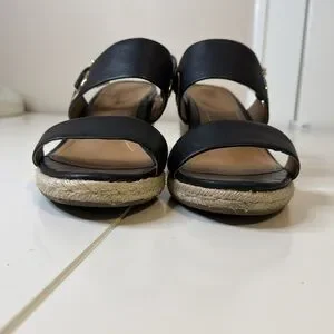 Vionic | Shoes | Vionic Tulum Vero Black Wedge Espadrilles  display picture 1